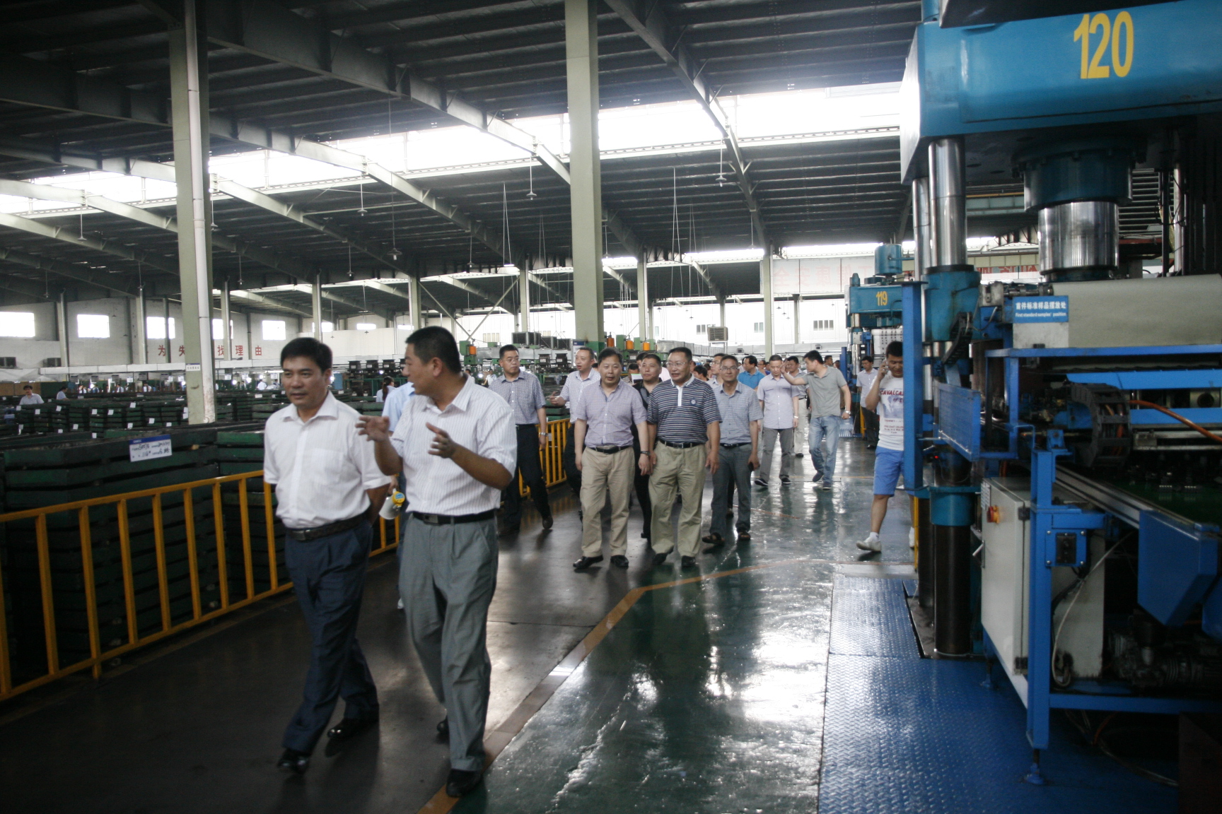 橫店東磁：擬投4.25建年產1億支18650鋰動力電池項目