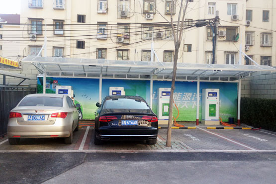 綠狗租車位于西四環玲瓏天地的網點