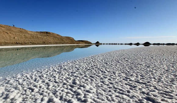 碳酸鋰業(yè)資本整合加劇 比亞迪玩轉(zhuǎn)全產(chǎn)業(yè)鏈 碳酸鋰業(yè)資本整合加劇 比亞迪玩轉(zhuǎn)全產(chǎn)業(yè)鏈