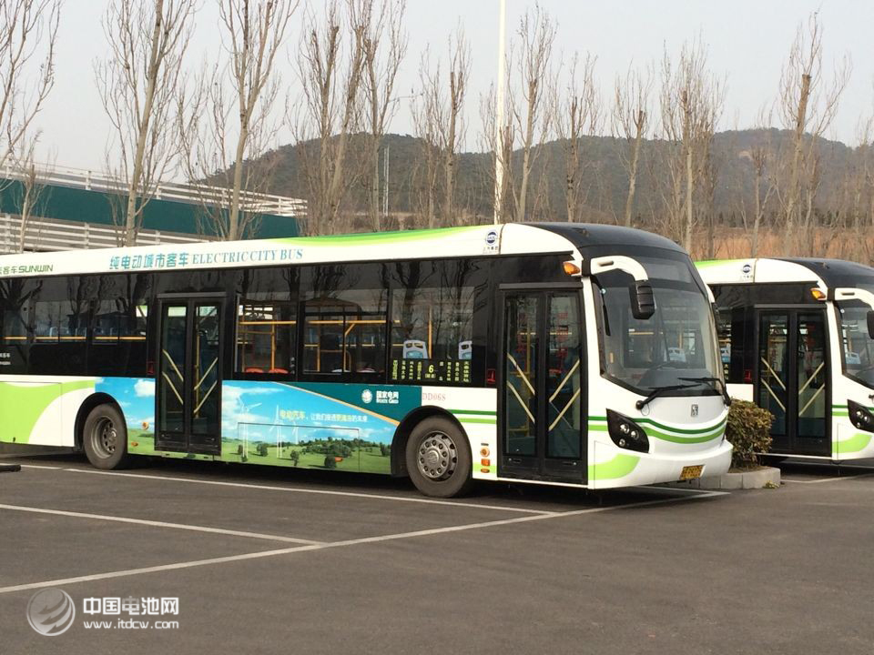 汽車行業周報:新能源汽車市占率跨越1%拐點 汽車行業周報:新能源汽車市占率跨越1%拐點