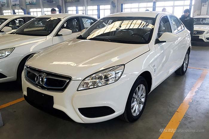 北汽新能源蟬聯(lián)純電動(dòng)銷(xiāo)量榜首 年產(chǎn)銷(xiāo)達(dá)2萬(wàn)輛