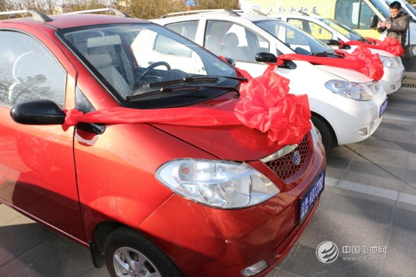 2015年產(chǎn)34.7萬輛 山東試行小型電動車達(dá)標(biāo)標(biāo)識管理