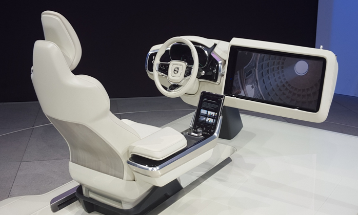 2015年洛杉磯車展上發布的Concept 26概念車。