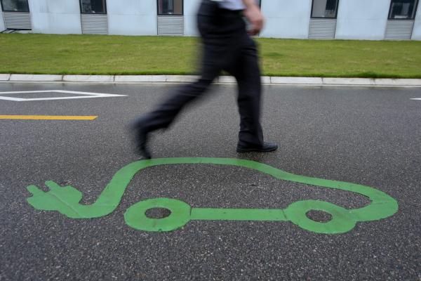 技術(shù)路線之爭的背后是一場利益之爭 技術(shù)路線之爭的背后是一場利益之爭