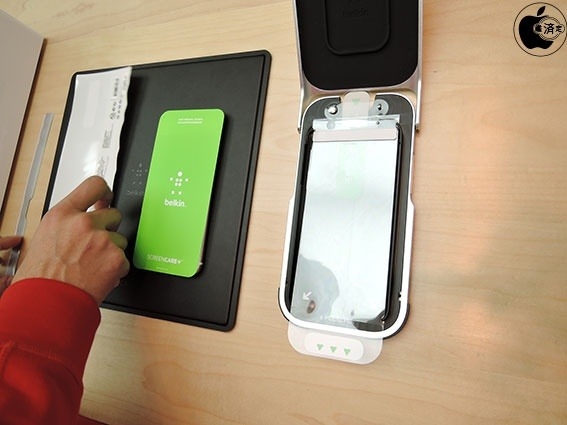 蘋果店可以免費(fèi)貼膜啦，但是買個(gè)膜230塊