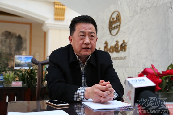 市人大代表、煙臺舒馳客車有限責任公司董事長、總經(jīng)理于忠國