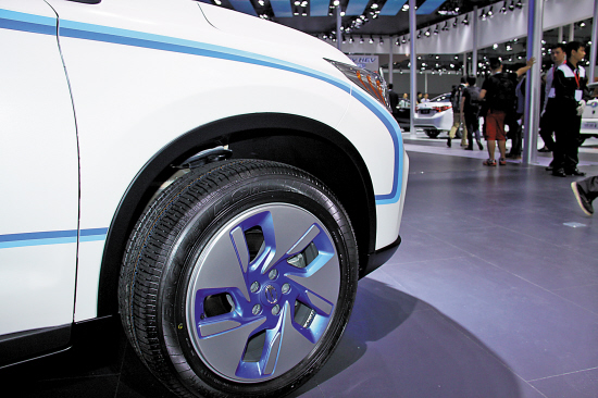 政策催逼新能源車重新升溫 有望擺脫“騙補”陰霾 政策催逼新能源車重新升溫 有望擺脫“騙補”陰霾