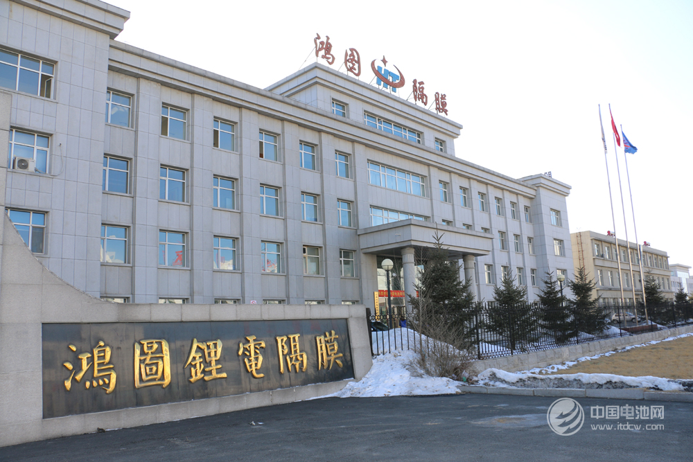 公司總投資7億元，二期3條濕法隔膜生產線項目建設中，