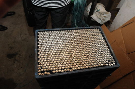 廈門海關查獲數萬塊“三無”電池