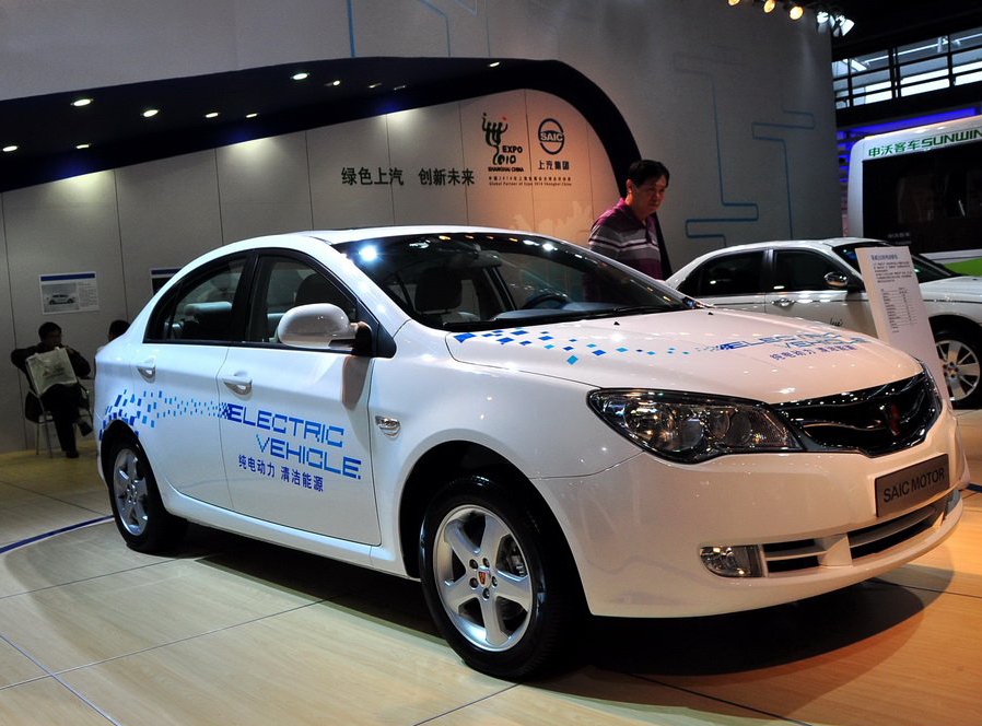 上汽集團去年凈利潤298億增長6.5% 擬10派13.6元