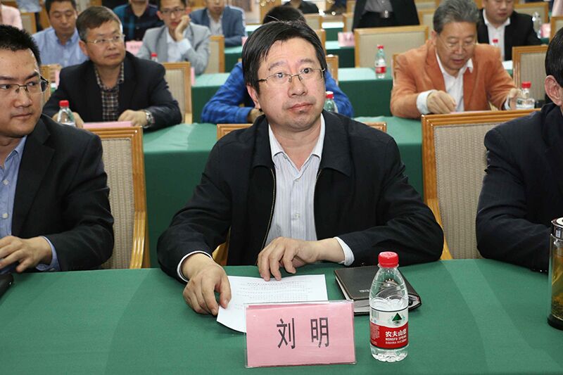 我國(guó)小型電動(dòng)車(chē)產(chǎn)能超百萬(wàn)輛 首屆測(cè)試大賽5月底將舉行 我國(guó)小型電動(dòng)車(chē)產(chǎn)能超百萬(wàn)輛 首屆測(cè)試大賽5月底將舉行