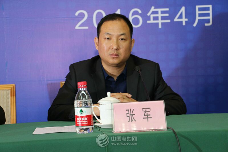 我國(guó)小型電動(dòng)車(chē)產(chǎn)能超百萬(wàn)輛 首屆測(cè)試大賽5月底將舉行 我國(guó)小型電動(dòng)車(chē)產(chǎn)能超百萬(wàn)輛 首屆測(cè)試大賽5月底將舉行