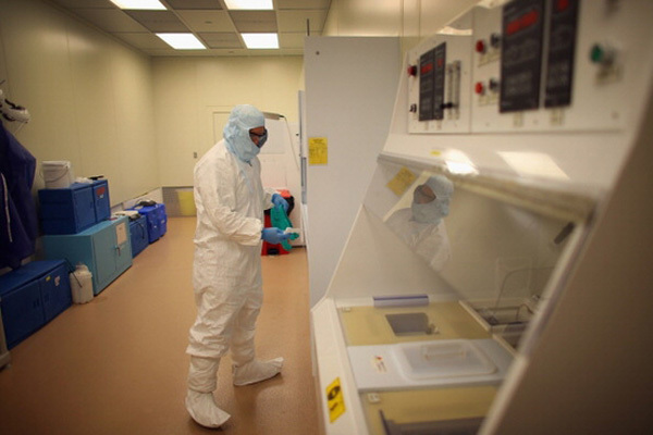 新型電池可反復充放電數萬次 或可陪伴電子設備終生