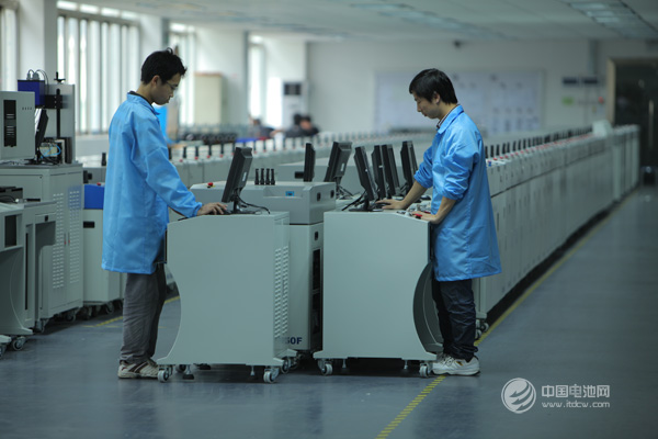 電池百人會理事單位、鋰電“達沃斯”全球論壇成員——聯贏激光 電池百人會理事單位、鋰電“達沃斯”全球論壇成員——聯贏激光