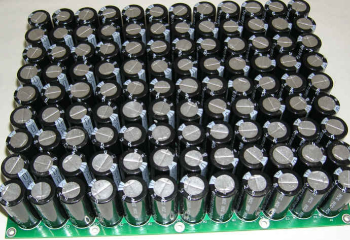 儲能應用空間加大 超級電容行業(yè)或將迎來新拐點