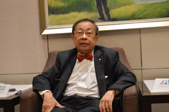 陳清泉院士：發(fā)展電動(dòng)汽車要靠核心技術(shù)和市場(chǎng)需求