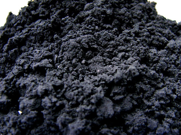 產業化曙光初現 石墨烯電池“搶鏡”