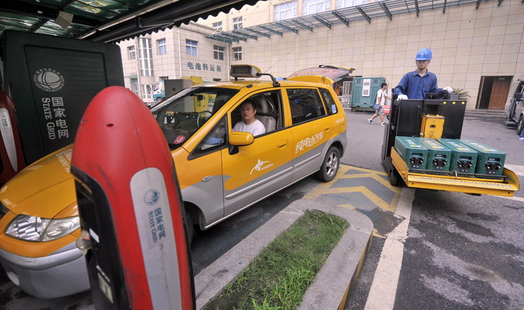 借力電改東風(fēng) 電動(dòng)汽車換電模式謹(jǐn)慎重啟 借力電改東風(fēng) 電動(dòng)汽車換電模式謹(jǐn)慎重啟