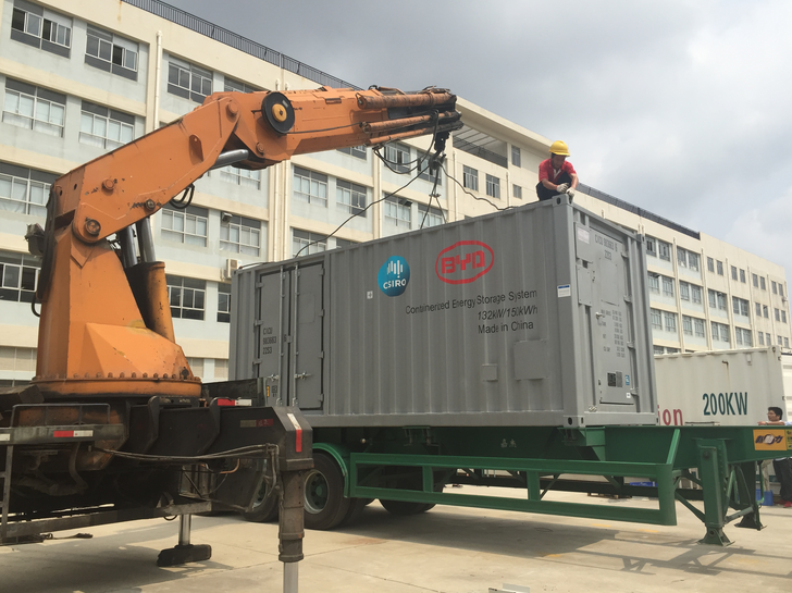 儲能產(chǎn)業(yè)逼近井噴“臨界點” 如何定價是難點