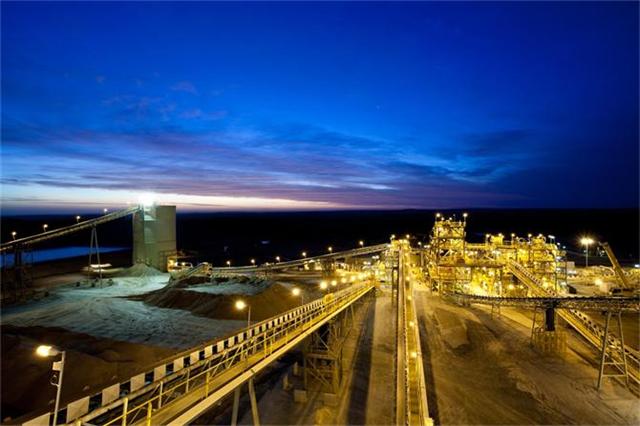 張家港生產(chǎn)基地夜景 張家港生產(chǎn)基地夜景