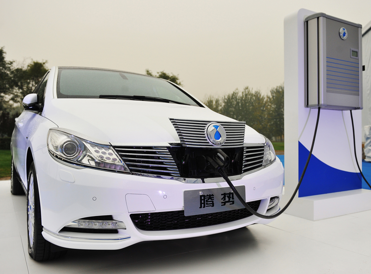 不用建4S店 未來賣電動汽車就像賣手機 不用建4S店 未來賣電動汽車就像賣手機