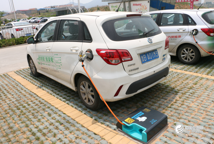 特來電充電樁 攝影/中國電池網 陳芳芳 特來電充電樁 攝影/中國電池網 陳芳芳