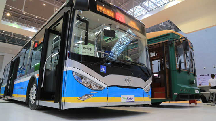 筑夢(mèng)絲綢之路劍指新疆市場(chǎng) 搭載核心技術(shù)銀隆蓄勢(shì)待發(fā)