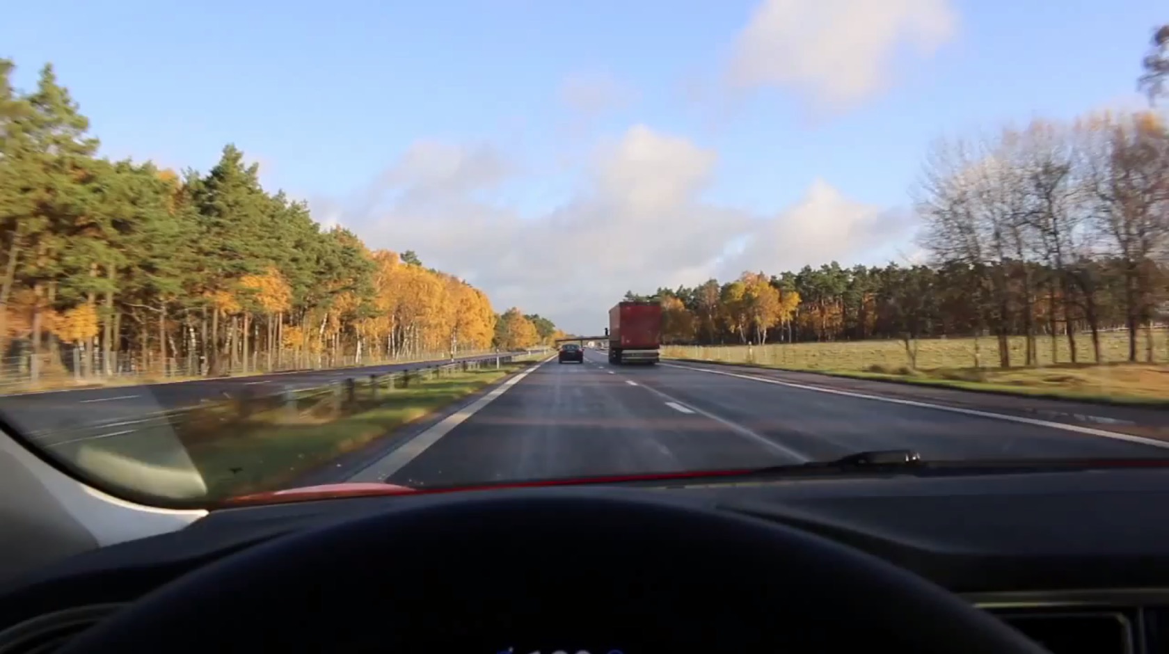 雙重保障 前所未有 特斯拉第二代自動駕駛系統曝光 雙重保障 前所未有 特斯拉第二代自動駕駛系統曝光