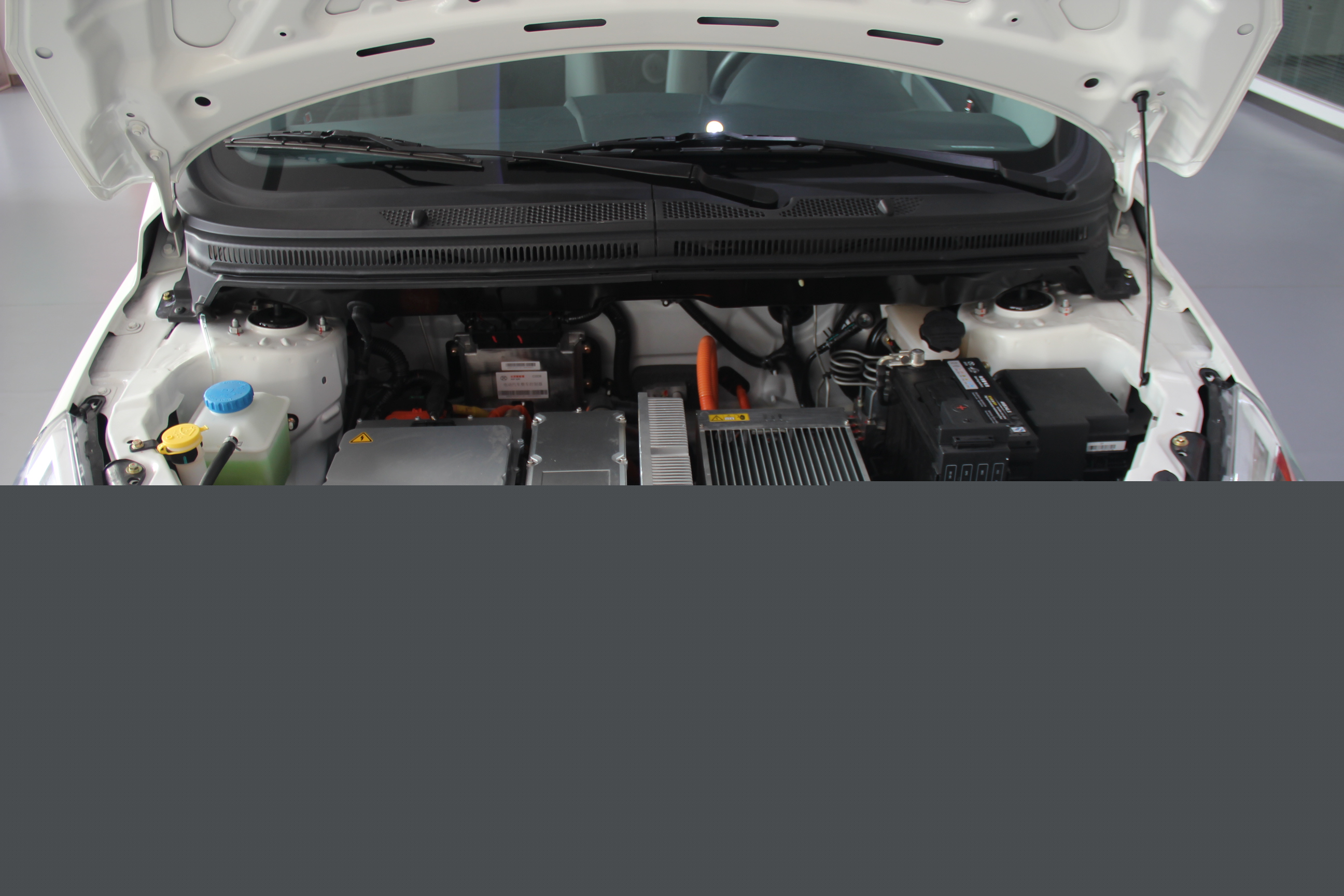 新能源汽車拉動 上半年全國電池行業(yè)主營業(yè)務收入23325億