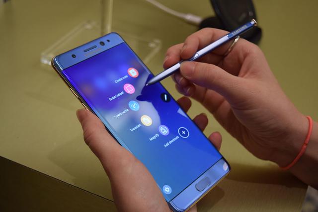 Galaxy Note 7手機電池發生爆炸 三星決定推遲發貨