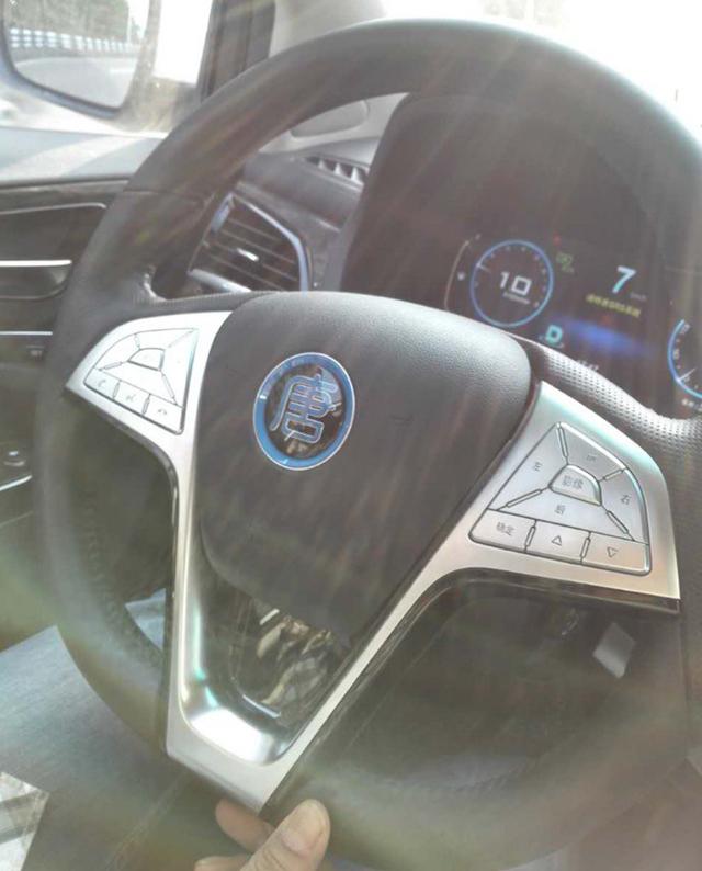 曝比亞迪新款唐外觀/內飾 細節(jié)將進行改進