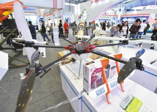 科博會上的無人機(jī)。 科博會上的無人機(jī)。