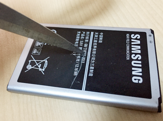 三星手機爆炸引發公眾擔心 專家：電池短路是主因