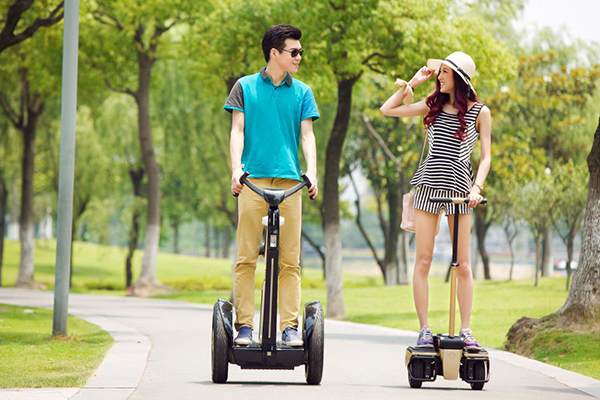 電動平衡車資料圖