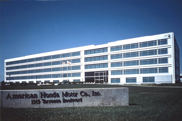 電池革命來(lái)臨!本田或?qū)⑼瞥鲦V電池 電池革命來(lái)臨!本田或?qū)⑼瞥鲦V電池