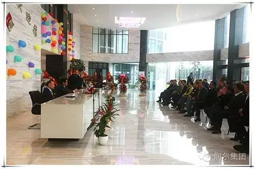 鉛酸電池迎革命 安徽潤爾光電集團納米硅鎂固體電池投產 鉛酸電池迎革命 安徽潤爾光電集團納米硅鎂固體電池投產