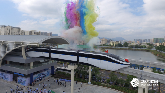 比亞迪正式對外發布跨座式單軌產品--“云軌”