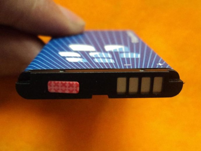 智能手機發(fā)展遇瓶頸 電池為何成手機廠商噩夢? 智能手機發(fā)展遇瓶頸 電池為何成手機廠商噩夢?