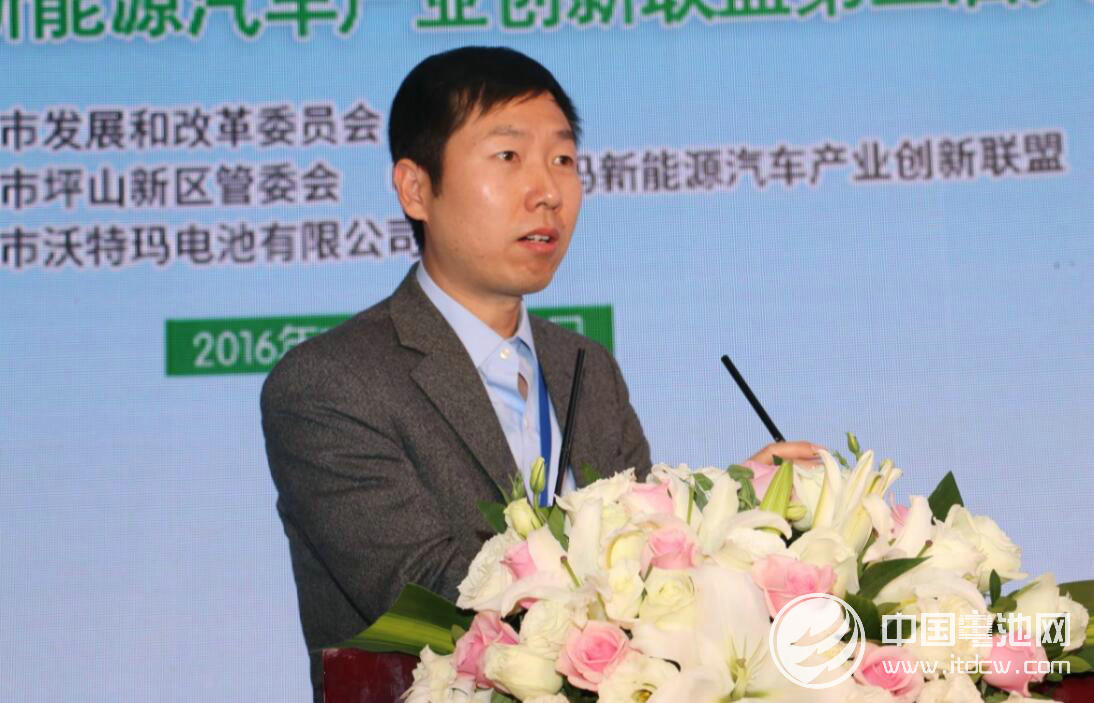 中國汽車工程學會副秘書長侯福深