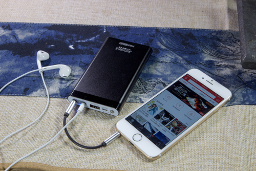 國內移動電源生產商已超5000家 盤點2016年市場5大演進趨勢 國內移動電源生產商已超5000家 盤點2016年市場5大演進趨勢