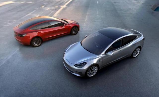 傳特斯拉Model 3車型于本月20日試生產 37萬人預訂 傳特斯拉Model 3車型于本月20日試生產 37萬人預訂