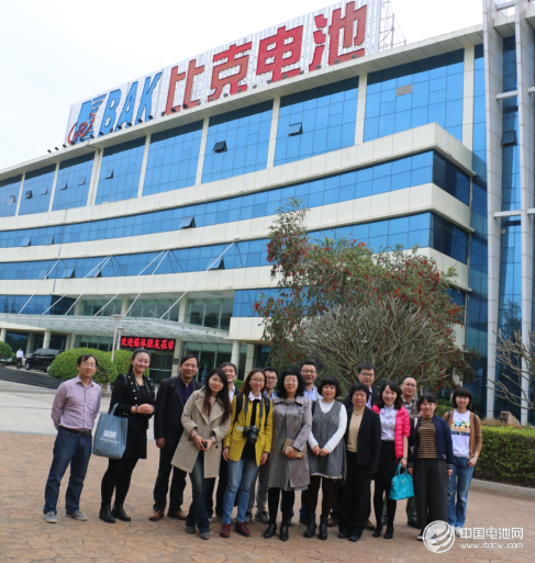 探訪比克電池自動化生產車間 2017年將實現8GWh產能 探訪比克電池自動化生產車間 2017年將實現8GWh產能