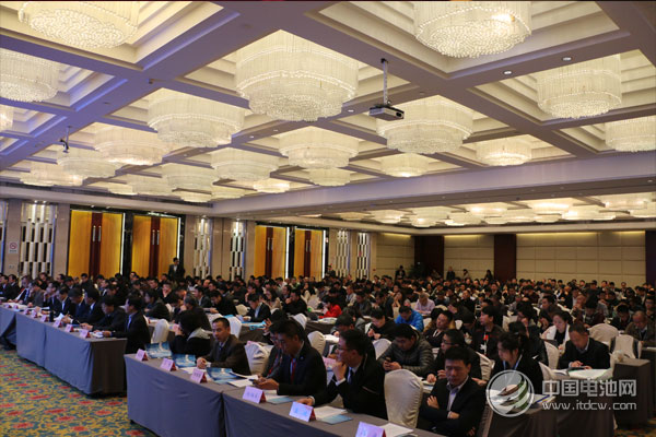 朱文瑋:合力助推產業可持續發展 預計2018年隔膜總產能將破50億㎡ 朱文瑋:合力助推產業可持續發展 預計2018年隔膜總產能將破50億㎡