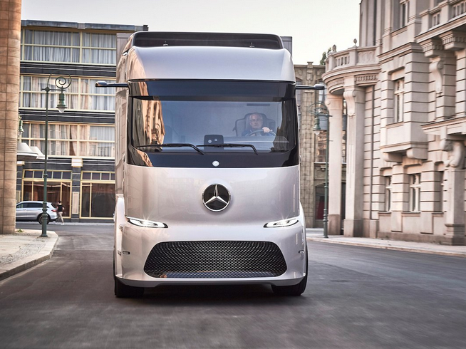 特斯拉電動汽車戰線擴大！馬斯克宣布今秋發布卡車