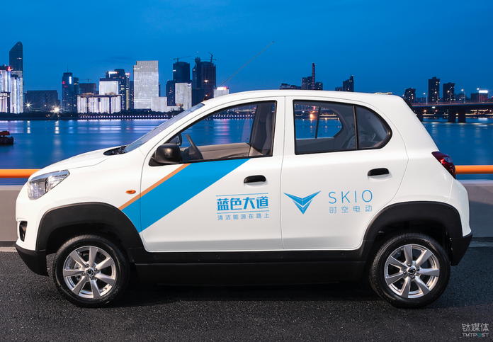 時(shí)空電動(dòng)此前合作推出的東風(fēng)ER30 時(shí)空電動(dòng)此前合作推出的東風(fēng)ER30