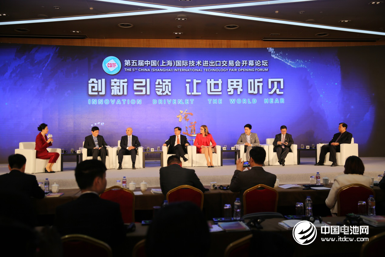 銀隆新能源董事長(zhǎng)魏銀倉(cāng)參與電視圓桌論壇