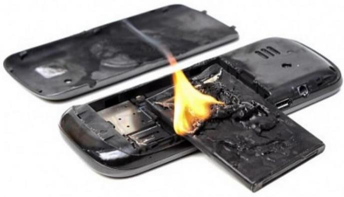 傳統液體電解質極易燃燒 傳統液體電解質極易燃燒