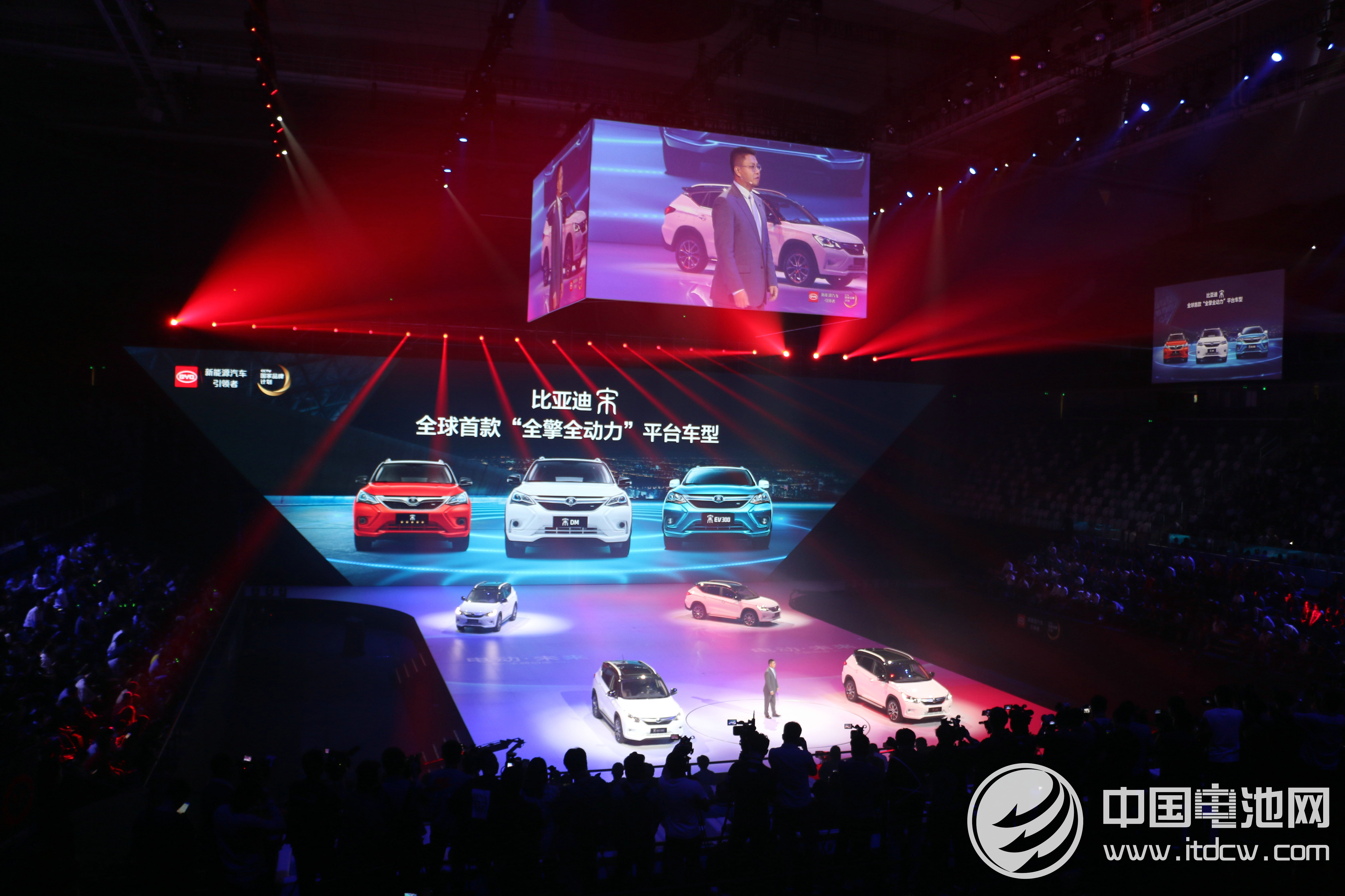 續航短充電難 新能源汽車真的一無是處？