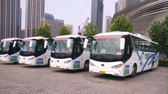 凸顯“綠色”會(huì)風(fēng) 比亞迪C9純電動(dòng)客車再次護(hù)航夏季達(dá)沃斯