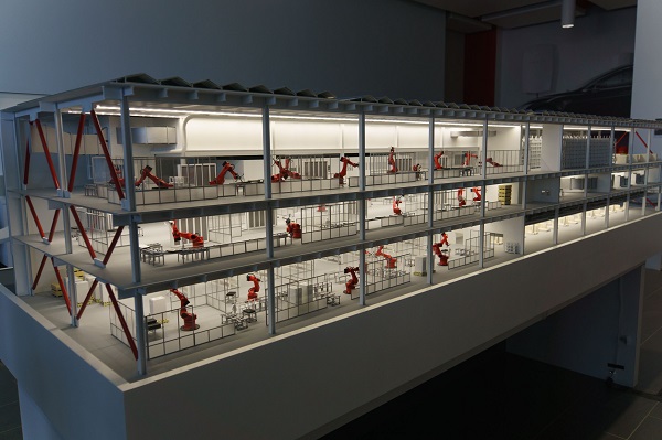 “超級工廠”內景